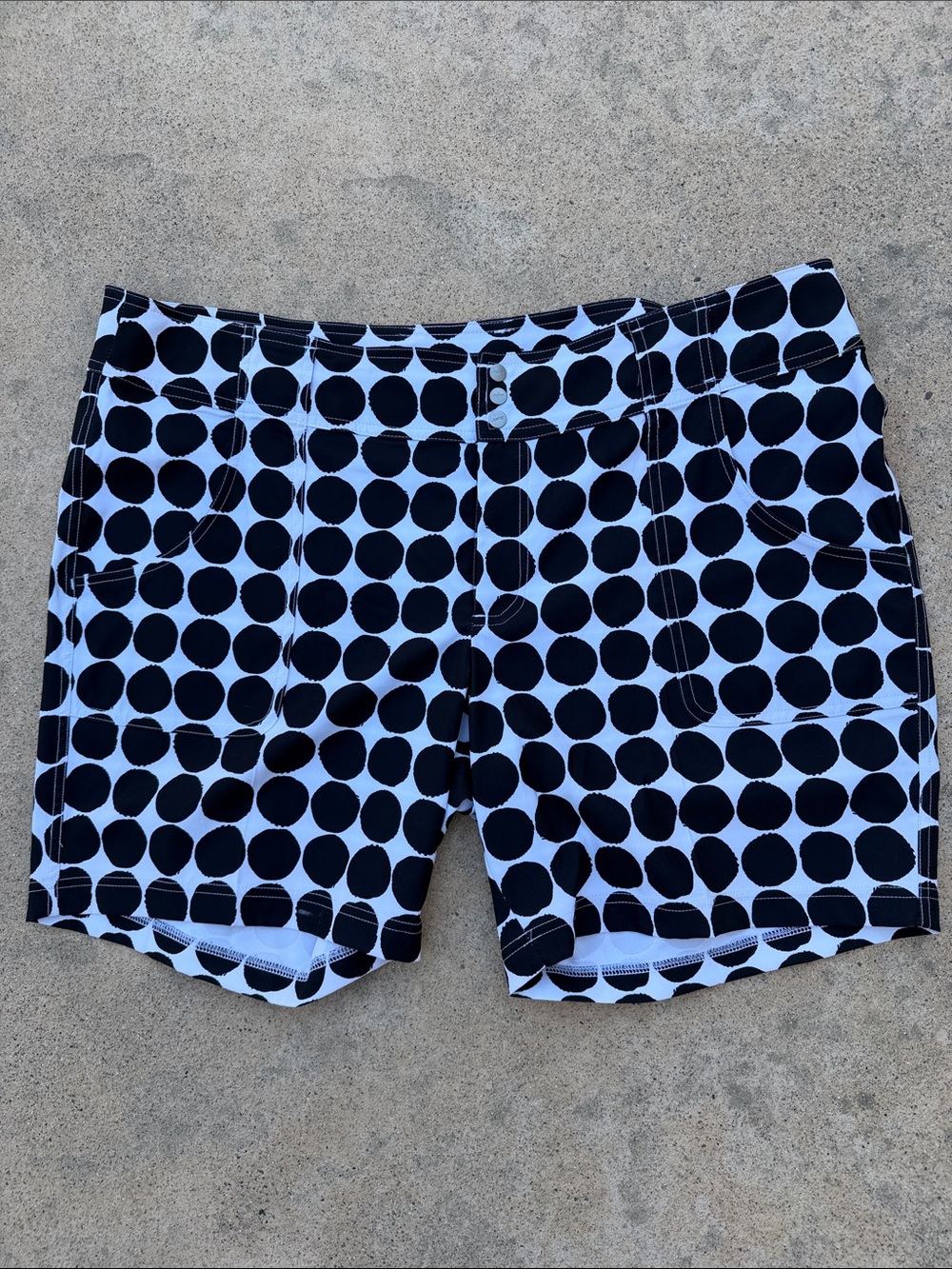 JoFit Women's Black Polka Dot Golf Shorts Size 16